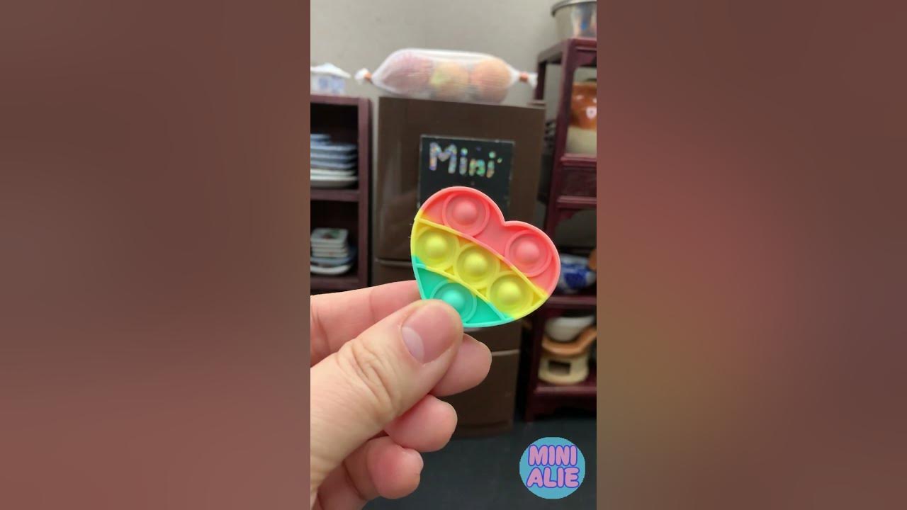 The World's Smallest Pop-It, Heart Pop-It (2) (No Music) #figets #popit ...