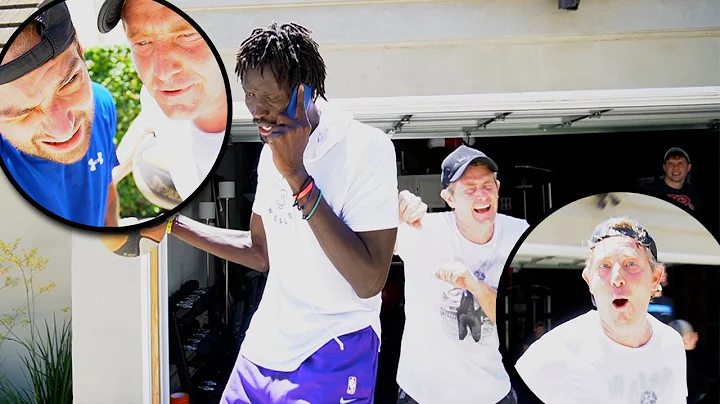 VLOG SQUAD meets 7'5" GIANT! (Hilarious VLOG WEEK ...