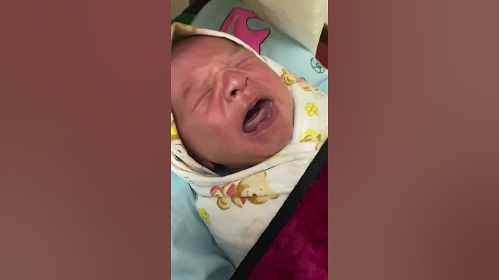 Baby cries . Плачь малыша