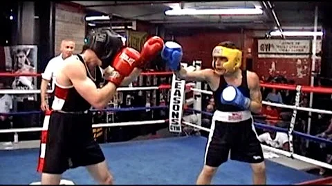 MICHAEL LOWREY / KENNY ROBLES : BOXING @ GLEASONS ...