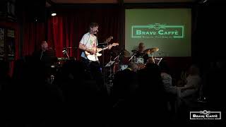 RONN MOSS - Baby Come Back - Live at Bravo Caffè
