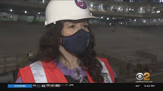 Islanders Fan Gina Cancelino, Who Lost Husband To Cancer, Gets Special Look Inside UBS Arena