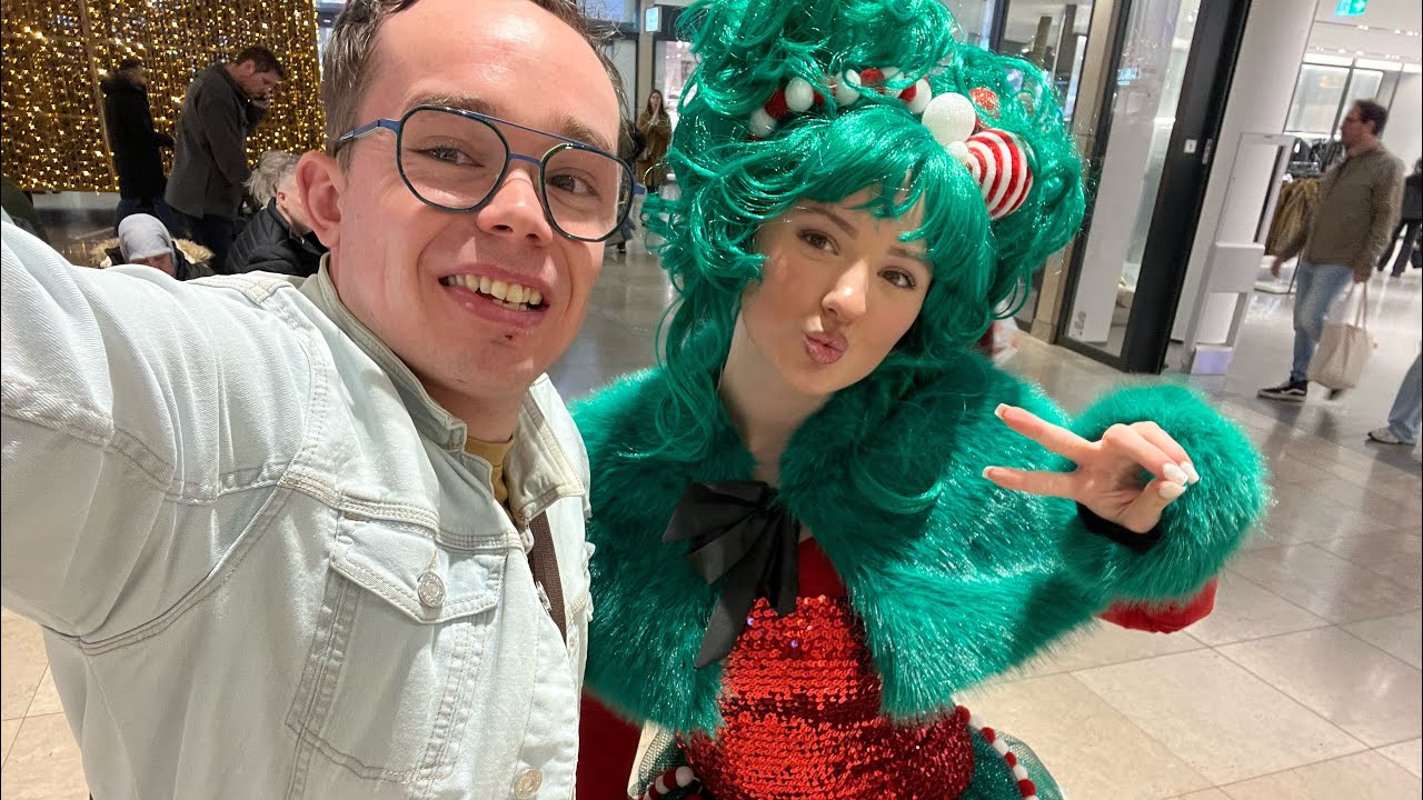 #Vlogmas 20 dec 2025  @winkelcentrumhilvertshof4309 hilvertshof.  Kerstparade. ￼