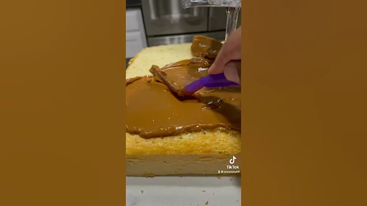 How to make a lion king cake