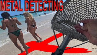 Dime Finds All Over The Beach, Metal Detecting!