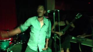 Video thumbnail of "Zulu - Blackmen"