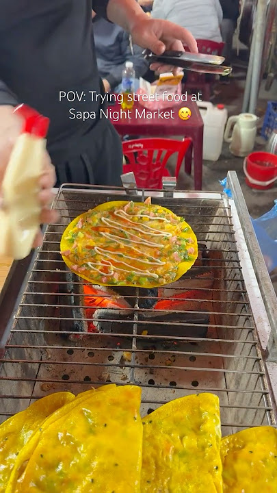 POV: Trying street food at Sapa Night Market 😋 #sapa #nightmarket