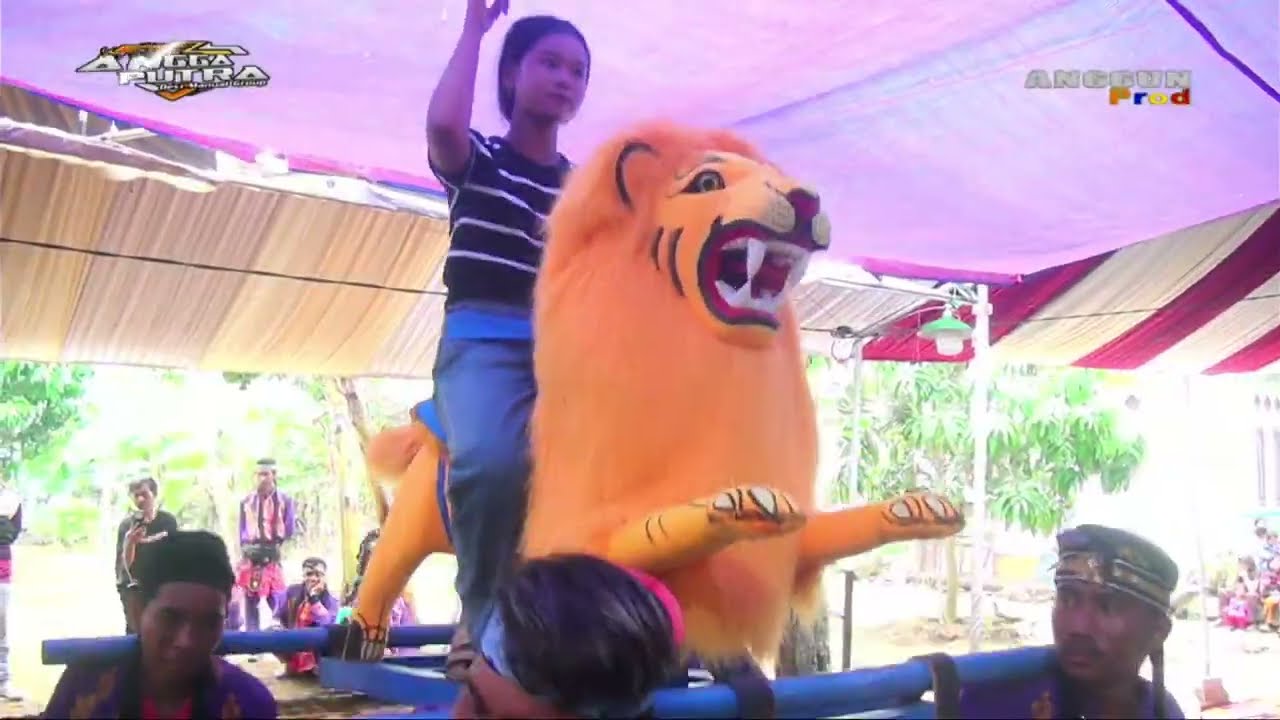 ATRAKSI SISINGA AN ll YANG SEDERHANA ANGGA PUTRA ll KHITANAN DAVINO.RASULAN.QHAERUN NISA.080