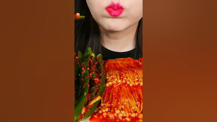 ASMR SPICY ENOKI MUSHROOMS  CUCUMBER PEPPER KIMCHI 불닭팽이버섯_ 오이고추김치 먹방 咀嚼音 EATING SOUNDS MUKBANG