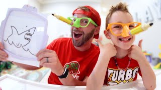 Father & Son PLAY PENCIL NOSE! / Draw Off! screenshot 2