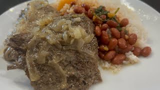 Que Cocino hoy  Arroz blanco, Habichuelas y bistec encebollado