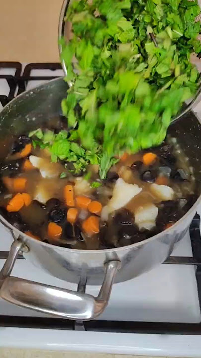 The SMELL after I added mint leaves! 🤯🍃 #shorts #SoupRecipe