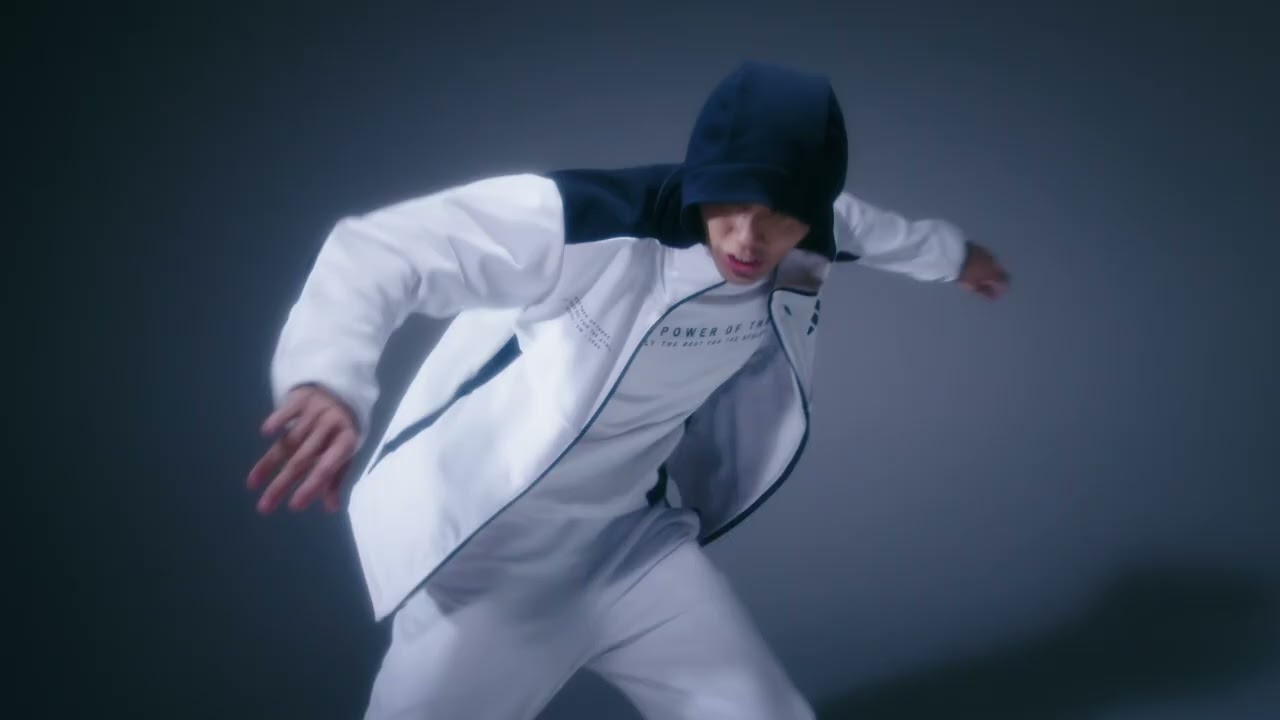 adidas 2025春夏限定モデルプレミアムストレッチウーブン上下セットアップ adidas 2025春夏限定モデルプレミアムストレッチウーブン上下