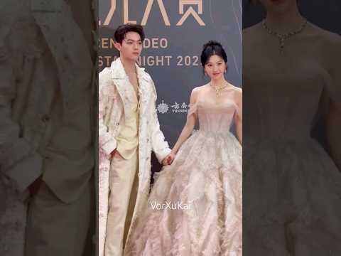 XuKai ♤Jing Tian holding hand on Tencent All Star red carpet 2023.12.17 So甜 #333k