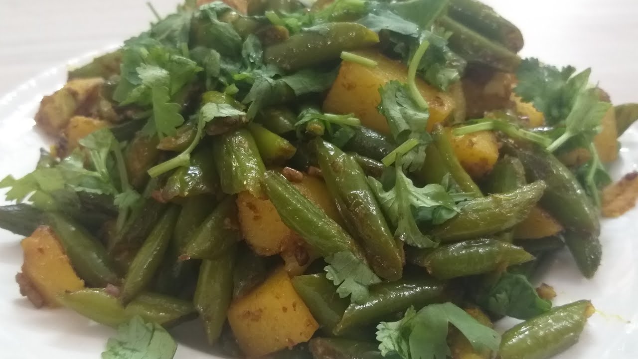 ऐसे बनायेंगे बीन्स की सब्जी तो बच्चे भी उंगलियाँ चाटते रह जायेंगे।Green Beans Aloo ki Sabji | Food Kitchen Lab