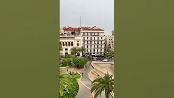 النزل مقابل البريد المركزي Vlog Algérie يوم بالعاصمة الجزائر 