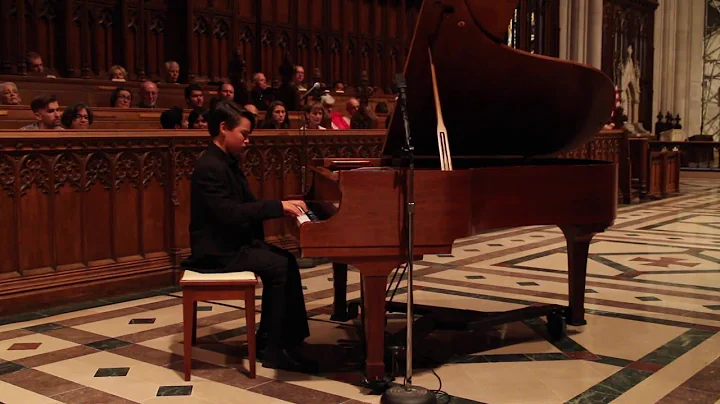 Daniel Suter plays Mozart at Washington Cathedral