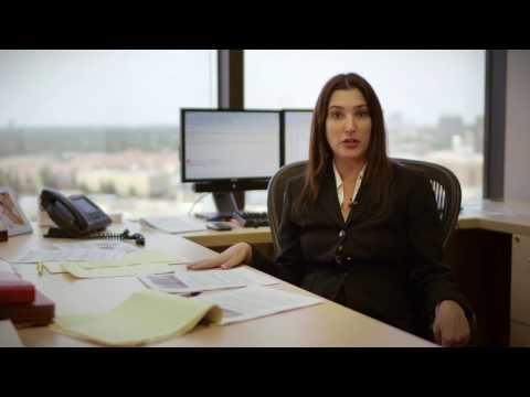 How Do I Qualify for an H-1B or Specialty Occupation Visa?