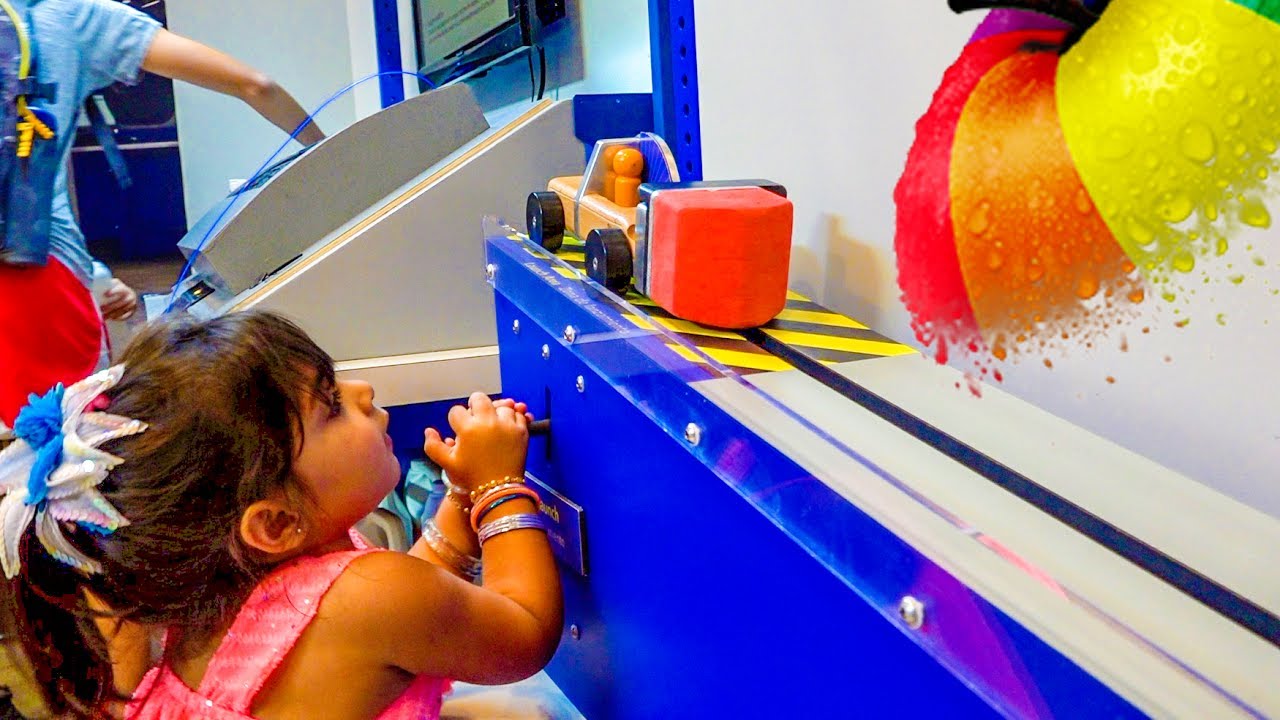 Children's Museum Fun Activites for Kids Plastic Ball Games Part 2