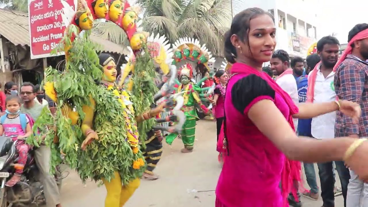 Sakthi Veshalu | Kalika Mata Dance at Old City Bonalu 2022 | Kalika Dance | Kali dance