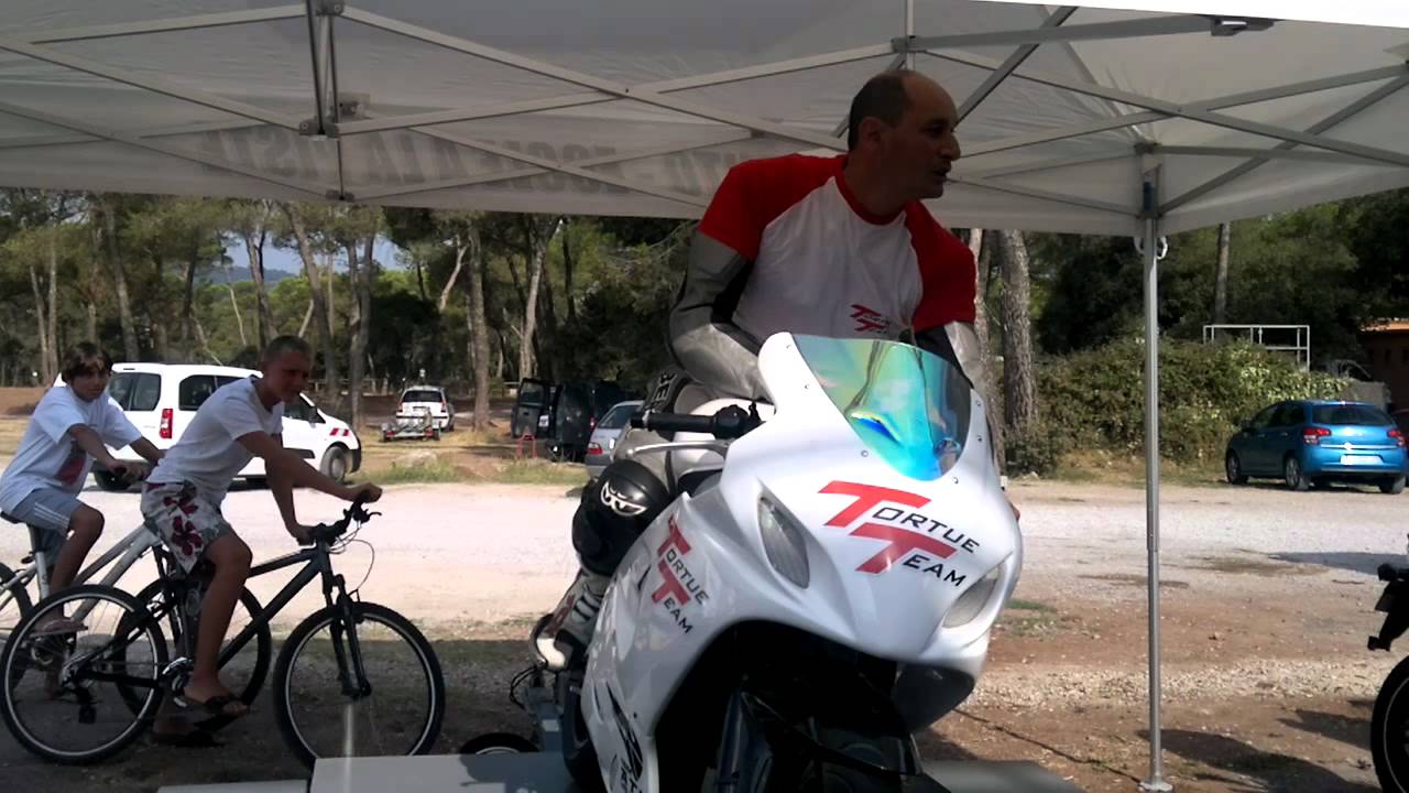 Court de déhanché par Djé - Tortue Team