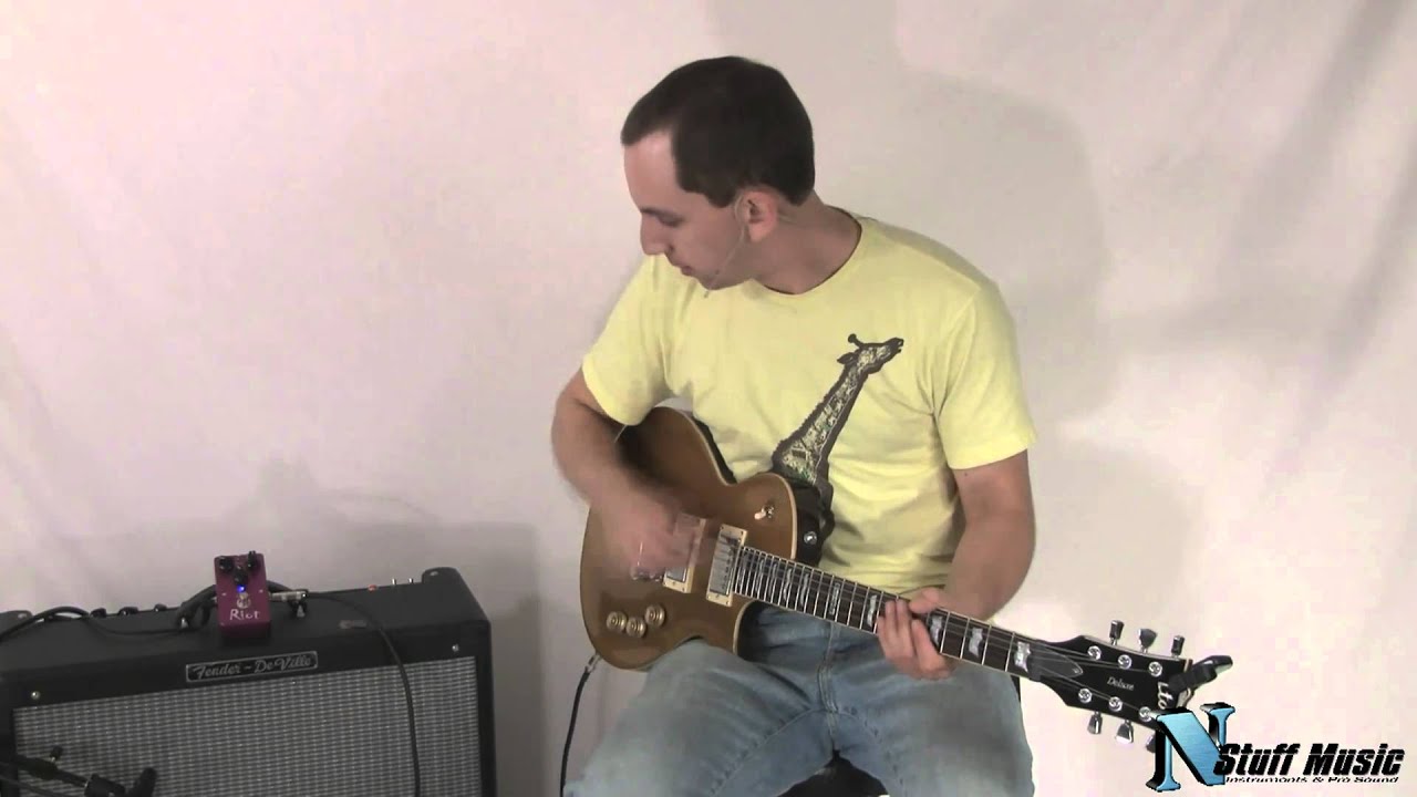 Suhr Riot Distortion without Reverb - YouTube