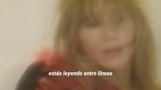 Suki Waterhouse - Puppy dog eyes (traducida al español)