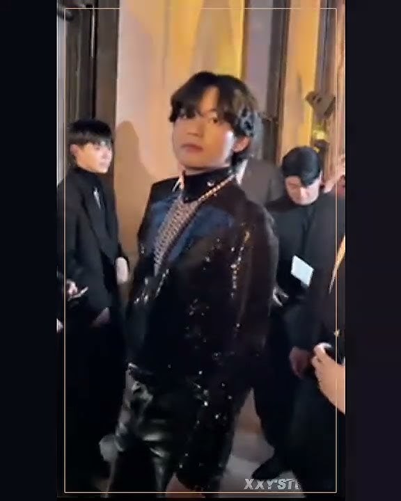 Taehyung (Let me know)→ celine Fashion Show (Alight Motion)