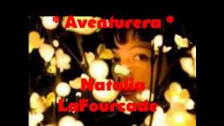 Video thumbnail of "Aventurera - Natalia LaFourcade (Subtitulada)"