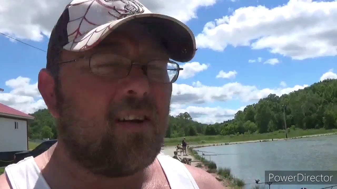 Dad did it again caught a 53.7 pound blue at shortys paylake YouTube