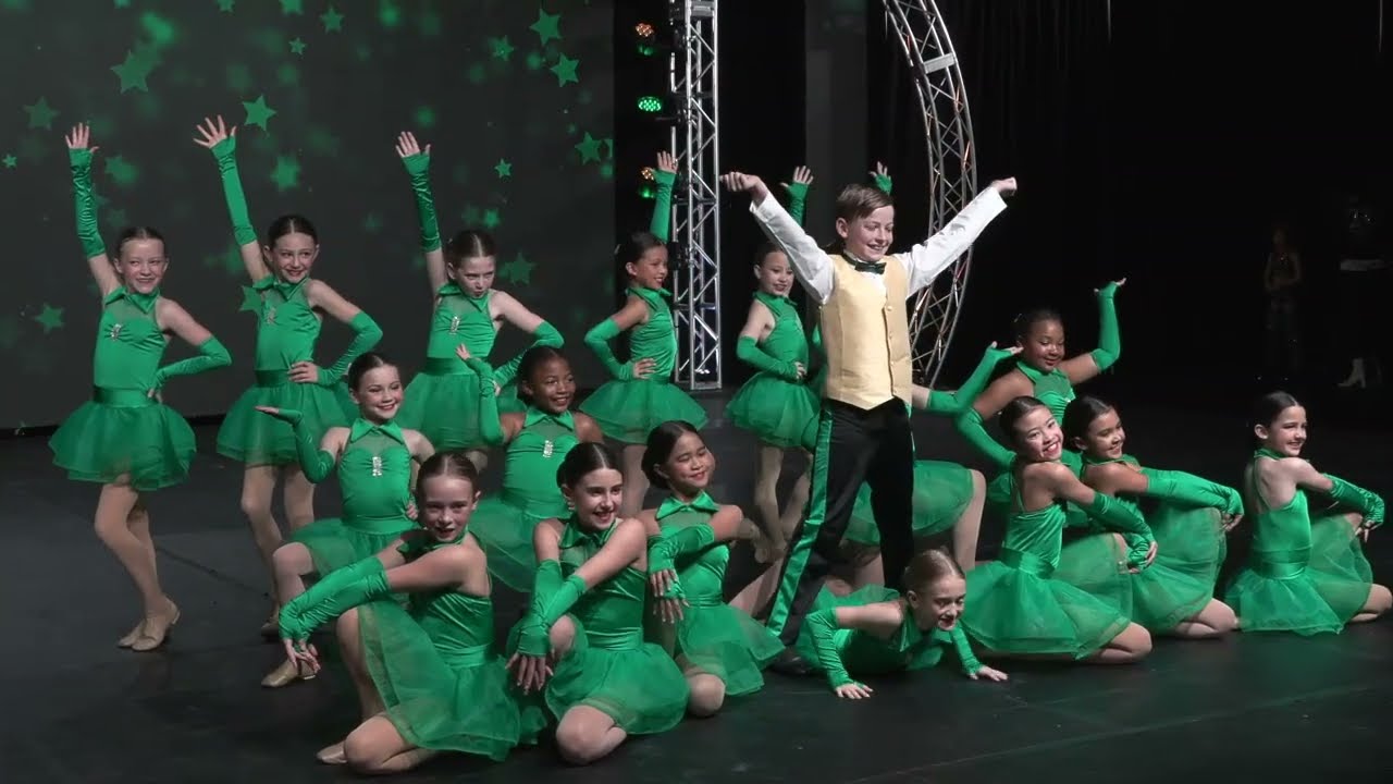 Hollywood Wiz (Judge Critique)