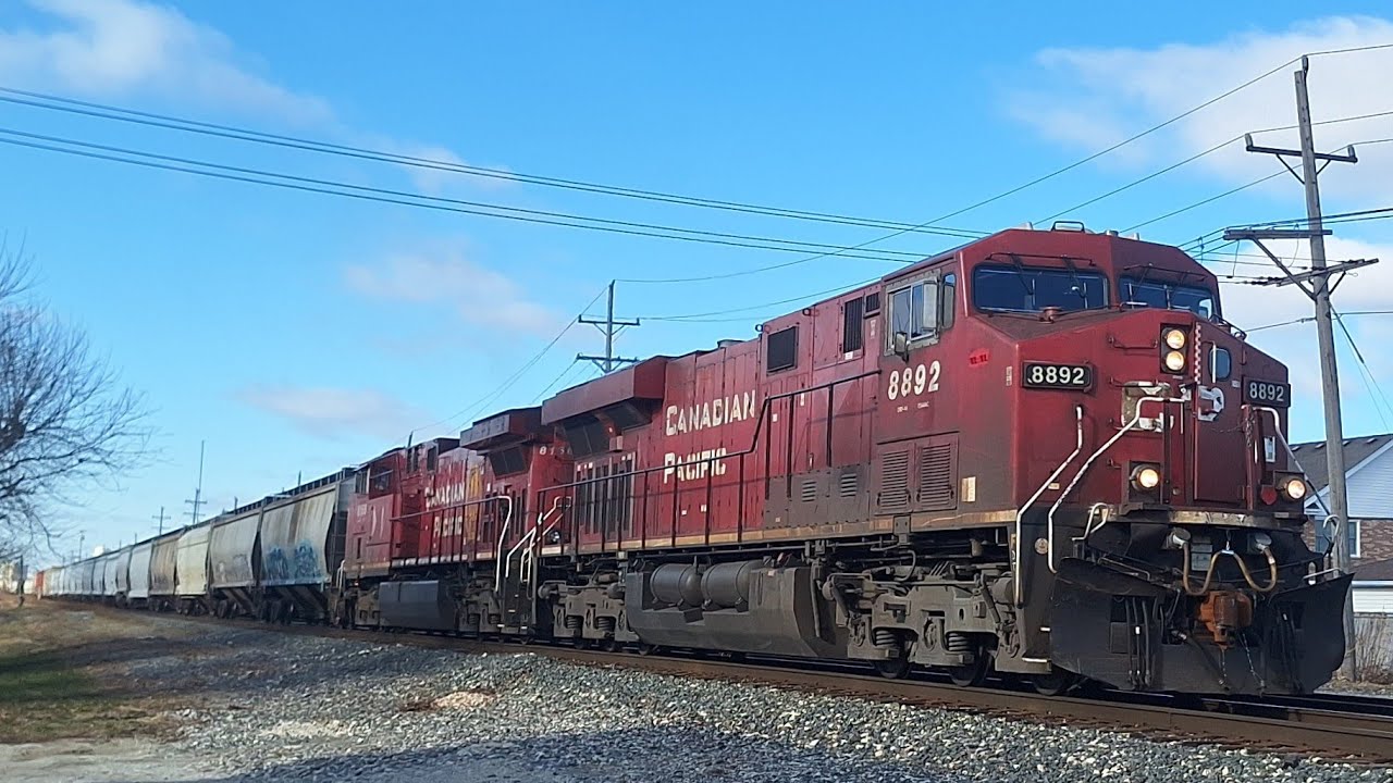 12/19/26 Railfanning the Western Suburbs