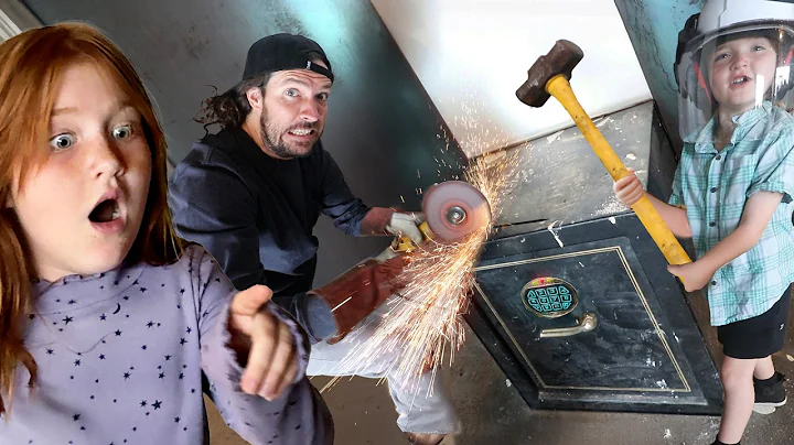 WHATS iNSiDE our MYSTERY SAFE!!  Adley Niko & Navey help me open an old abandoned Skatestation vault