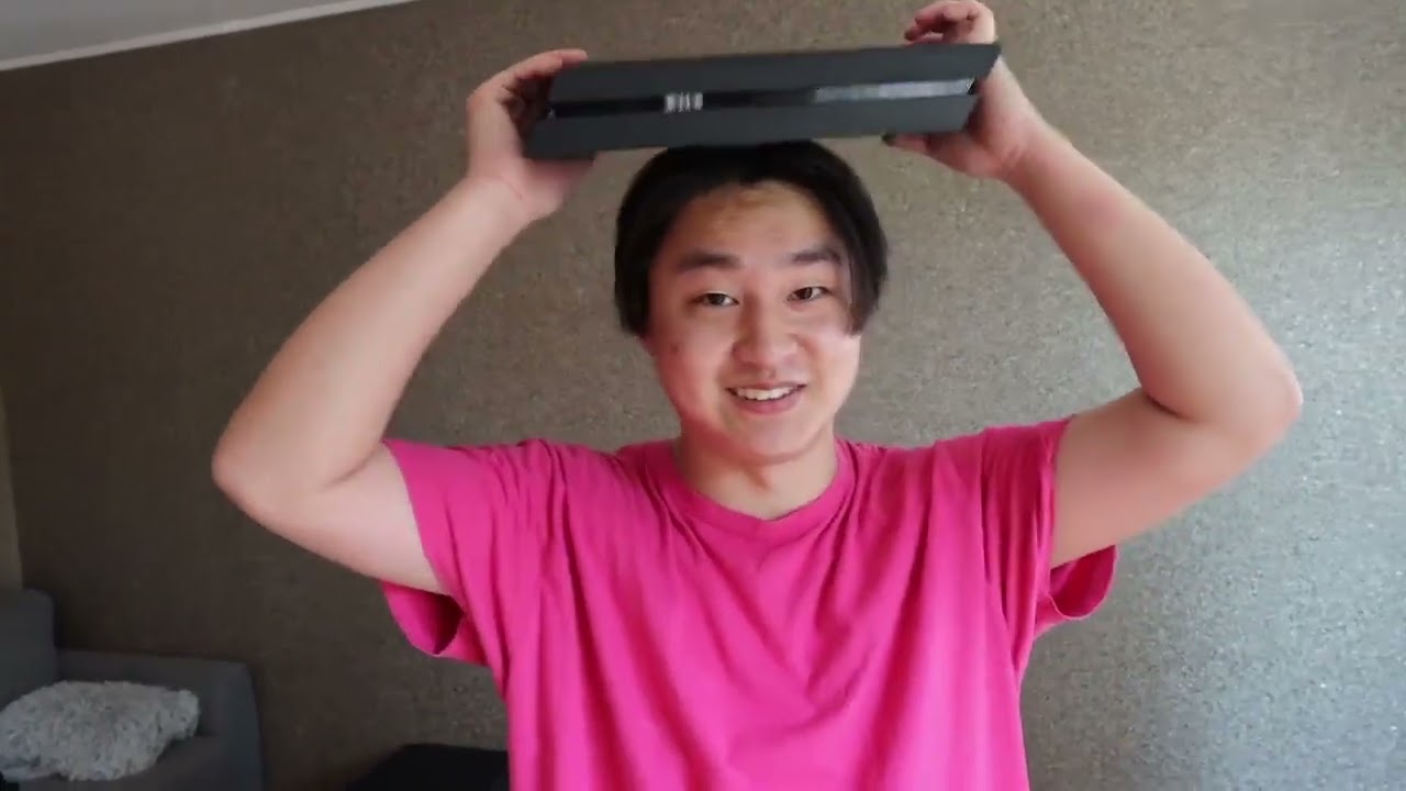 Zhong! DESTROYING MY FRIENDS PLAYSTATION PRANK