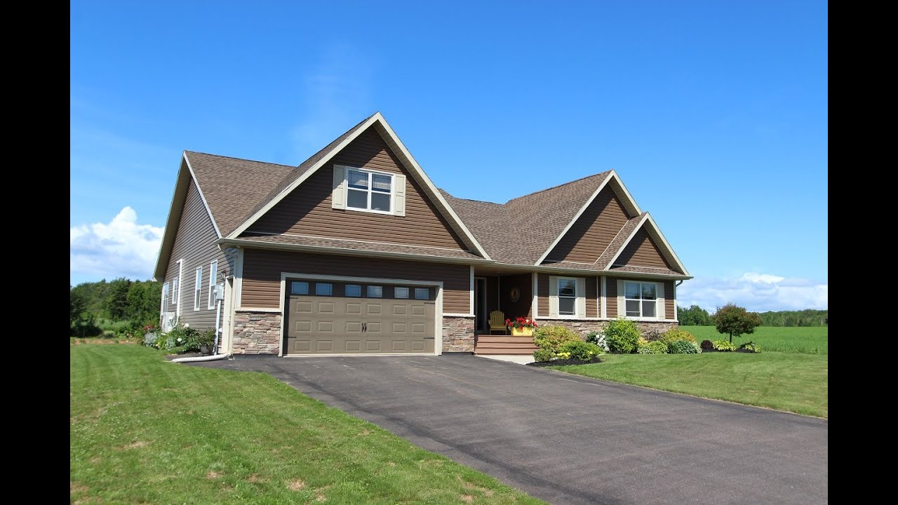 PEI Real Estate 182 Gillespie Avenue, Summerside PE YouTube