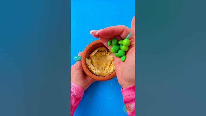 كيف تأكل وافل عملاق! 🧇😂 #حيل_طعام #مضحك #إبداع