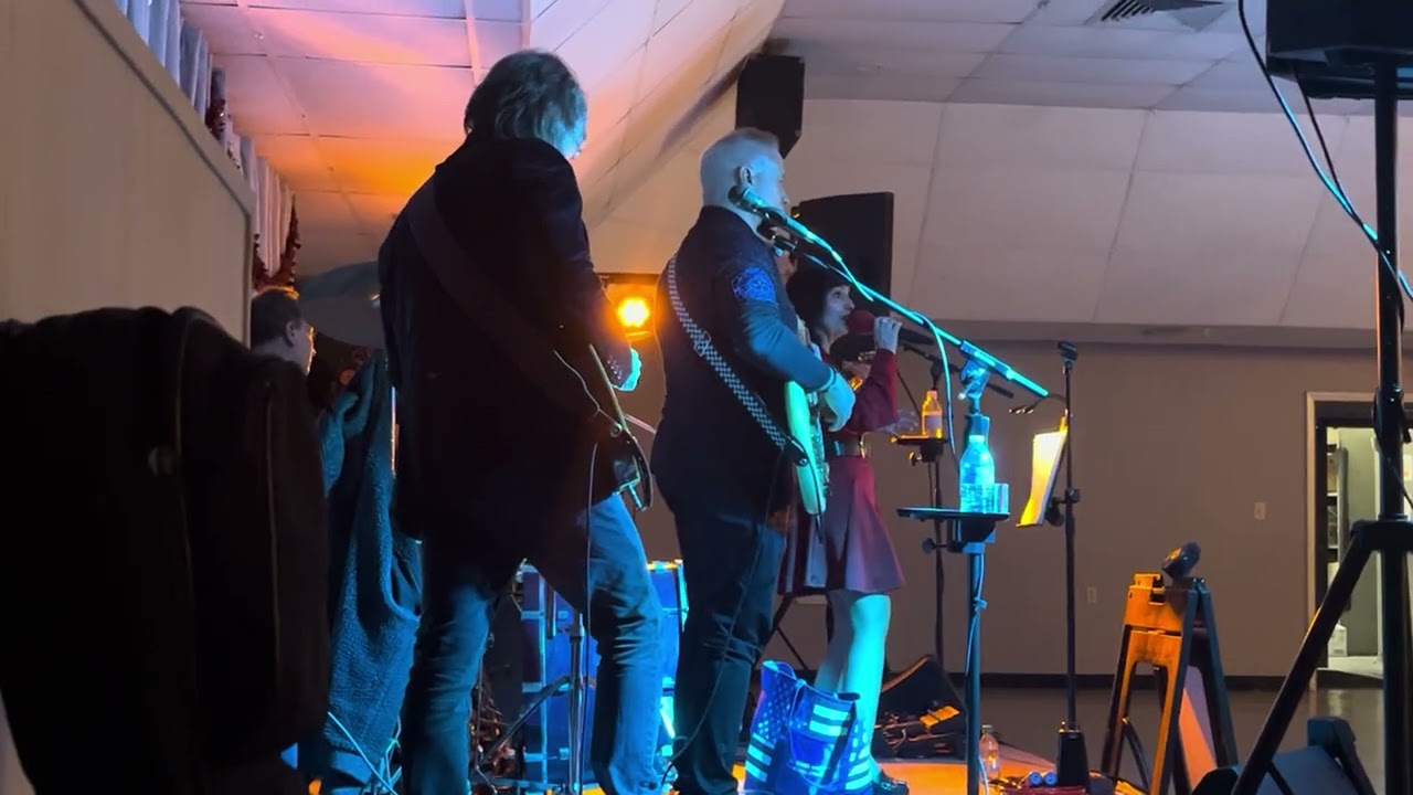 Jill Black & the Panic Attack - Best of My Love [cover]