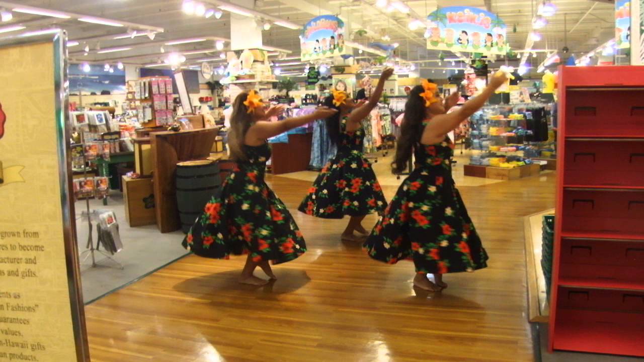 Hula Dance at Hilo Hattie, Hawaii, October 2, 2013 YouTube