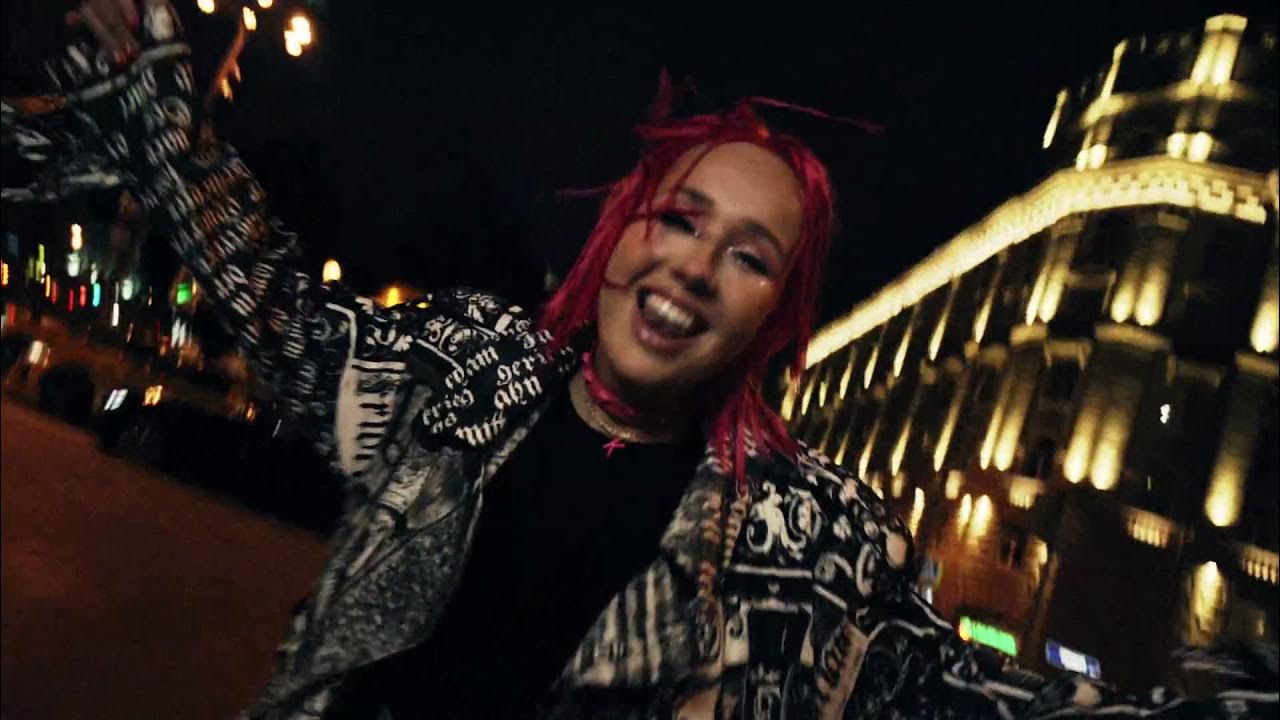 Shakira she wolf 2009. клава кока лалала клип. клава кока ла. лала лайф. шакира ла ла ла фифа 2014.