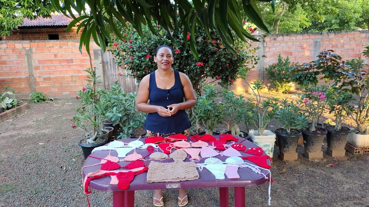 A CROCHÊTEIRA ILEIDA MOSTROU BELÍSSIMAS PEÇAS DE CROCHÊ DA CROCHÊTEIRA TOINHA, VEJA 