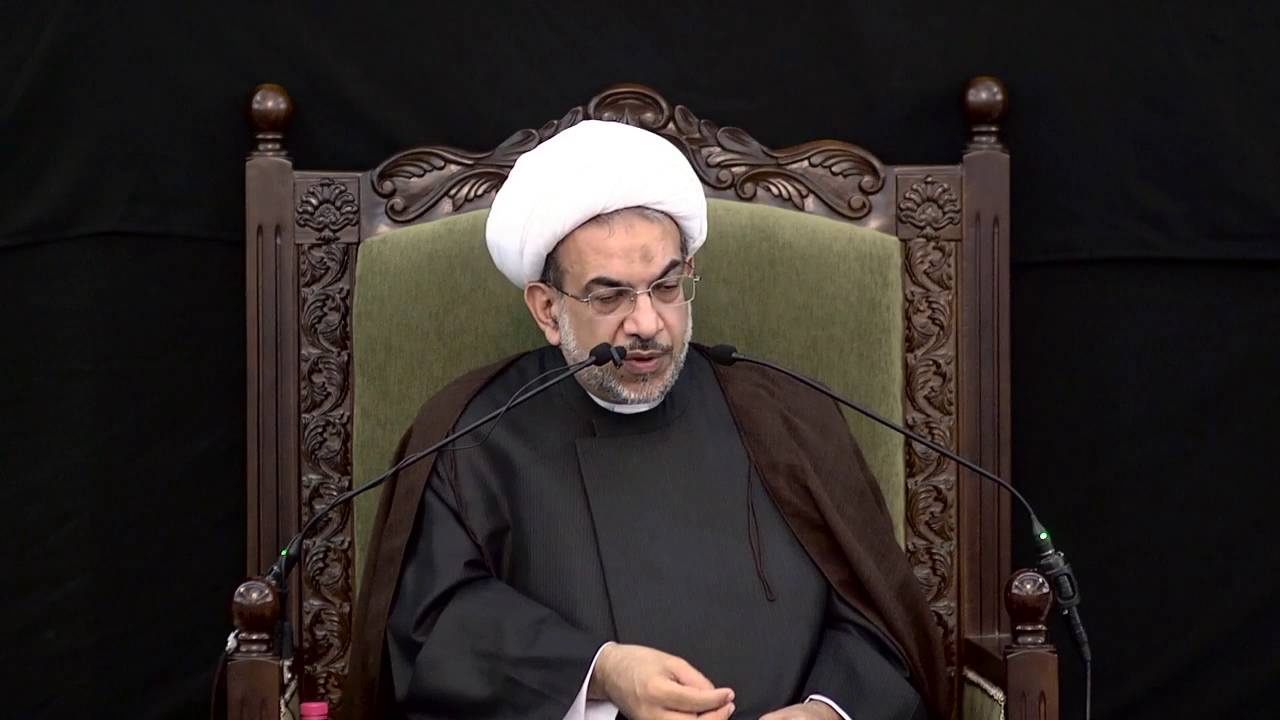 أيهما اكثر ضررا : الاحمق المتدين او الفاجر المتهتك ؟