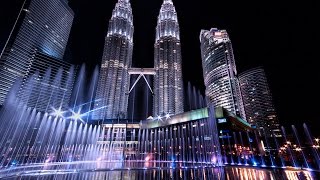 KLCC Malaysia Water Park - 1 Malaysia Theme Song (Satu Malaysia) Musical fountaion by Artis Malaysia
