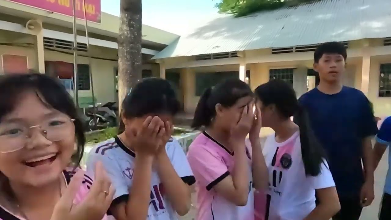 Thi đẩy gậy- THCS TÂN HÒA