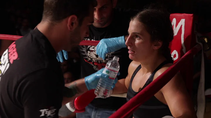 Jenna Serio vs Mona Noor