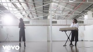 Odette - A Place That I Don’t Know (Grey Ghost Session) ft. Gretta Ray chords