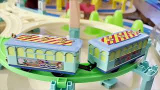 【プラレール運転会】カラフルゾーン! 素朴で何故か懐かしい!!  #鈴鹿電池鉄道  ＃レールキューブ  #プラレール  ＃四日市こどもの家