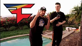 IM AT THE FAZE HOUSE IN LA!!
