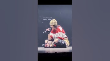 Thumbnail of her reaction 😭 #billieeilish #hmhas #billie #concert #birdsofafeather