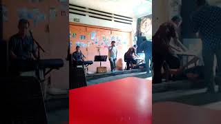 Gitar Tua Loela Drakel