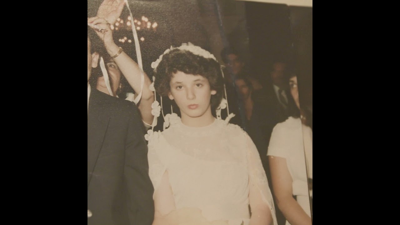 Με πάντρεψαν στα δεκατρία